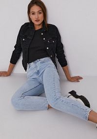 Kurtka Levi's  czarna damska 29945.0070