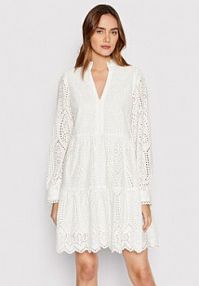 Sukienka codzienna YAS biała 