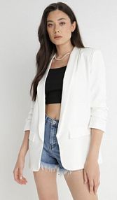 Biała Marynarka Bez Zapięć z Ozdobnym Marszczeniem i Imitacją Kieszeni Phelotis Born2Be