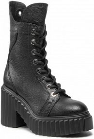 Botki na obcasie AGL czarne