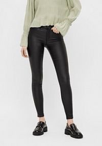 Spodnie skórzane Pieces czarna Z imitacji skóry