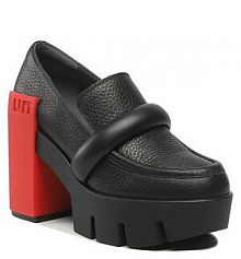 Półbuty na obcasie United Nude czarne