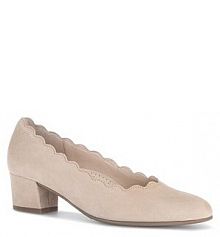 Półbuty na obcasie Gabor beżowe