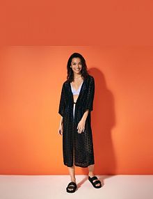 Ponczo z ażurowym wzorem  House czarne 6996P-99X