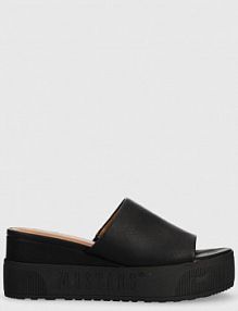 Klapki eleganckie mustang  czarne 1459701.9