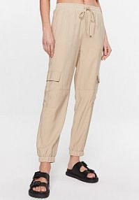 Spodnie eleganckie Moss Copenhagen beżowe damskie Materiałowe