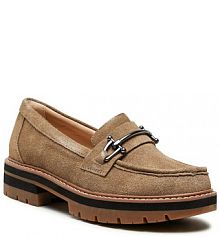 Półbuty na obcasie Clarks beżowe