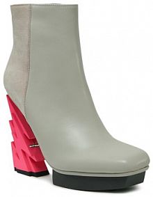 Botki na obcasie United Nude białe