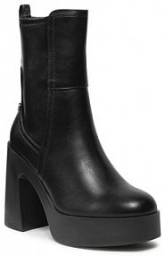 Botki na obcasie Refresh czarne