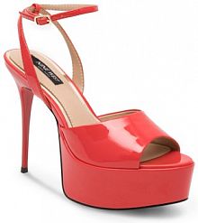 Sandały na obcasie Nine West czerwone