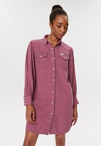 Sukienka jeansowa Wrangler różowa 