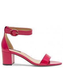 Sandały na obcasie Nine West czerwone