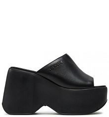 Klapki Vic Matié czarne damskie