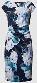 Sukienka koktajlowa o długości do kolan z kwiatowym wzorem Swing granatowa EAN 5AG14600