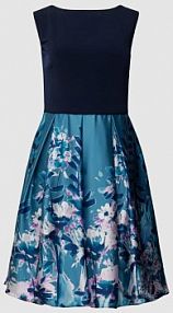 Sukienka koktajlowa w dwóch kolorach Swing granatowa EAN 5AG03800