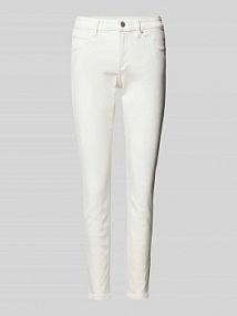 Jeansy o kroju slim fit z 5 kieszeniami QS białe damskie EAN 2140586