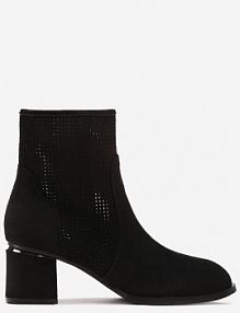 Czarne botki na Słupku z Ażurową Wstawką i Metalową Ozdobą Seravisa Born2Be