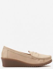 Beżowe półbuty na Koturnie w Stylu Mokasynów z Imitacji Zamszu Tulalie Renee damskie
