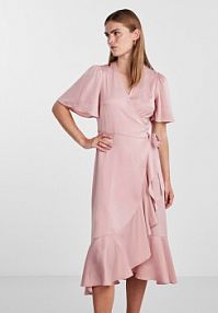 Sukienka koktajlowa YAS różowa 