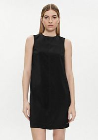 Sukienka codzienna Calvin Klein czarna K20K207257  Slim Fit