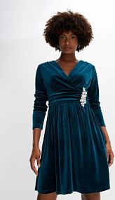 Sukienka z dżerseju z połyskującego aksamitu  Bonprix