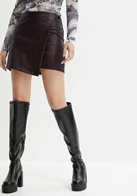 Spódnica ze sztucznej skóry ze sprzączką  Bonprix