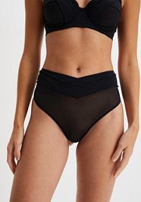 Stringi z wysoką talią  Bonprix