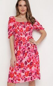 Fuksjowa Wiskozowa sukienka Midi Rozkloszowana w Kwiatowy Print Acarana Born2Be