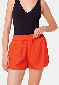 Szorty Triumph pomarańczowe damskie Materiałowe Beach MyWear 10218548  Regular Fit