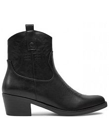 Botki na obcasie Refresh czarne