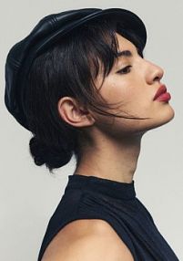 Skórzany beret z daszkiem Reserved czarny 405CM-99X