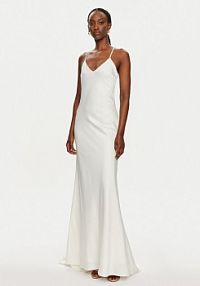 Sukienka wieczorowa YAS biała 