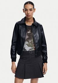 Kurtka skórzana Desigual czarna damska Z imitacji skóry Helsinki 24WWEW35  Regular Fit