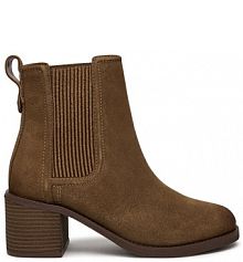 Botki na obcasie Clarks brązowe