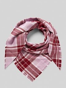 Chusta z mieszanki wiskozy ze wzorem w kratę s.Oliver RED LABEL czerwona EAN 2154664