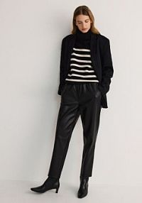 Spodnie jogger z imitacji skóry Reserved czarna 870BS-99X