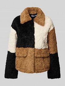 Kurtka z futerka z kieszeniami z patką model Carly EDITED brązowa damska EAN EDT8758001