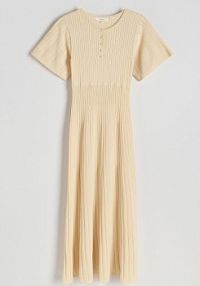 Dzianinowa sukienka midi z wiskozą Reserved beżowa 860EH-08X