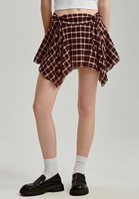 Spódnico-spodenki w kratę o asymetrycznym kroju House 443CW-MC1