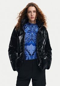 Kurtka puchowa Desigual czarna damska Zimowa