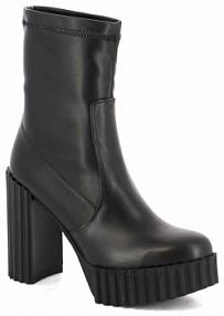 Botki na obcasie Carinii czarne