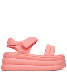 Sandały na obcasie GOE różowe