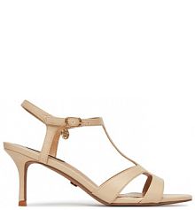 Sandały na obcasie Nine West beżowe