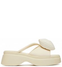 Klapki GOE białe damskie