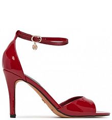 Sandały na obcasie Nine West czerwone