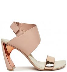 Sandały na obcasie United Nude beżowe