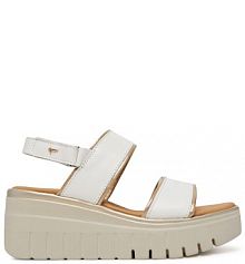 Sandały na obcasie Tamaris białe