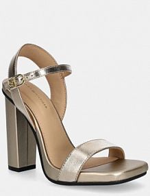 Sandały na obcasie Tommy Hilfiger  złote FW0FW08674