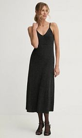 Sukienka midi Pepe Jeans  czarna PL953643