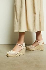 Espadryle na koturnie Medicine  beżowe RS25.OBD806